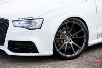   Vossen: Audi RS5   Vossen VPS-301