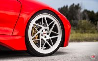 ���� ������� Vossen: BMW i8 �� ������ Vossen LC-109T
