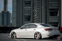 ���� ������� Vossen: Lexus LS �� ������ Vossen CG-201
