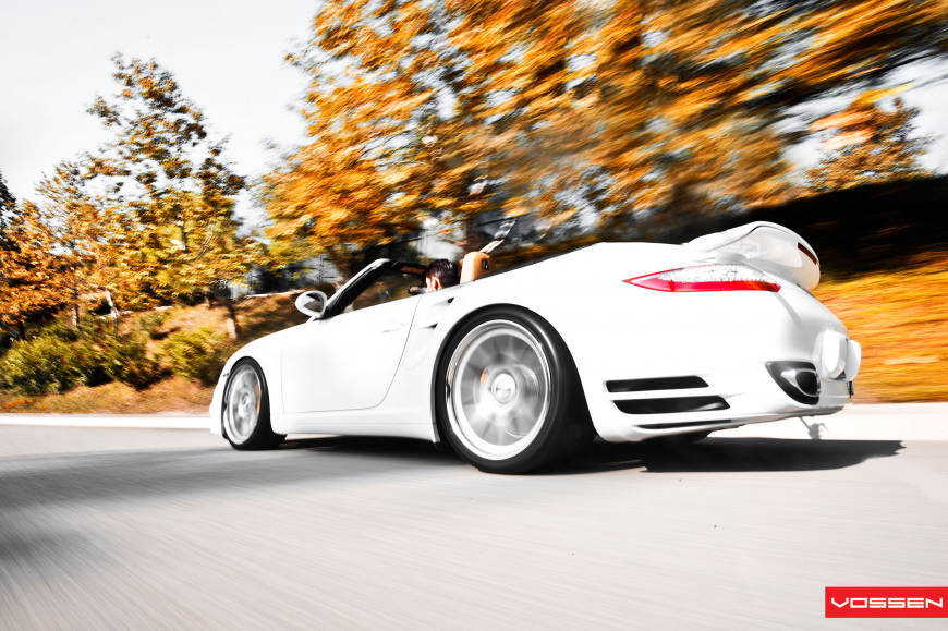 Porsche 911   CV2