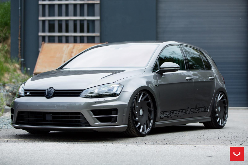 Volkswagen Golf   VLE1
